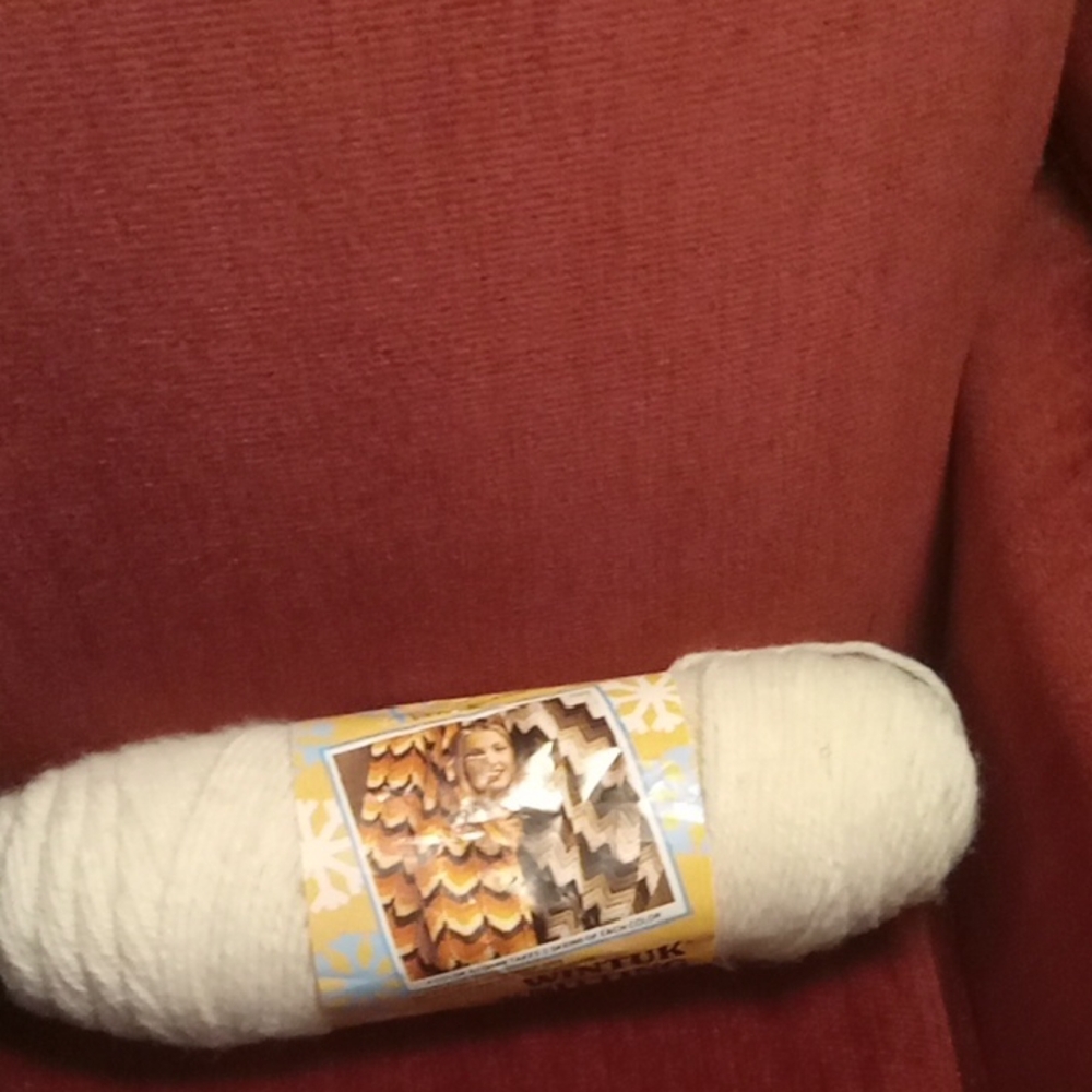 Vintage White Yarn Skein
